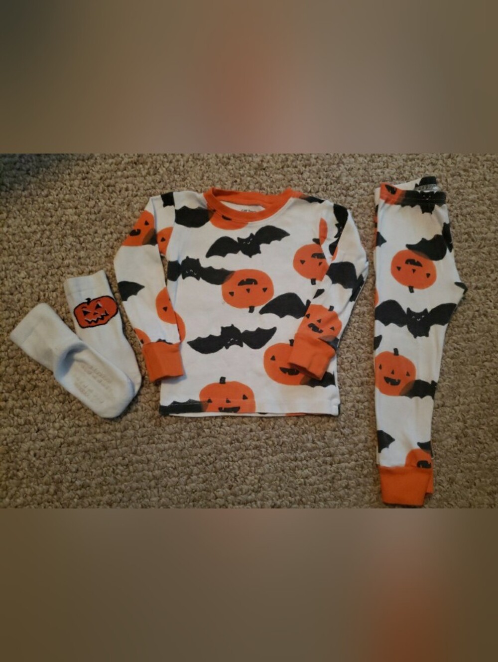 Carter's Halloween PAJAMA Set 2T With Old Navy Socks